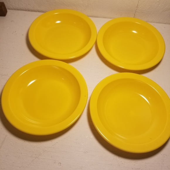 Dallas Ware Set of 4 Yellow Cereal Bowls 7.5" - Picture 4 of 8